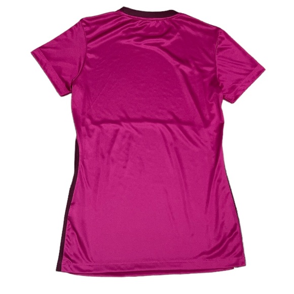 Nike dri-fit top - Picture 2 of 6